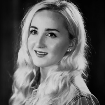 Holly Jackson